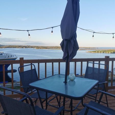 Starboard Side Guest House Шанел-Пор о Баск Екстериор снимка