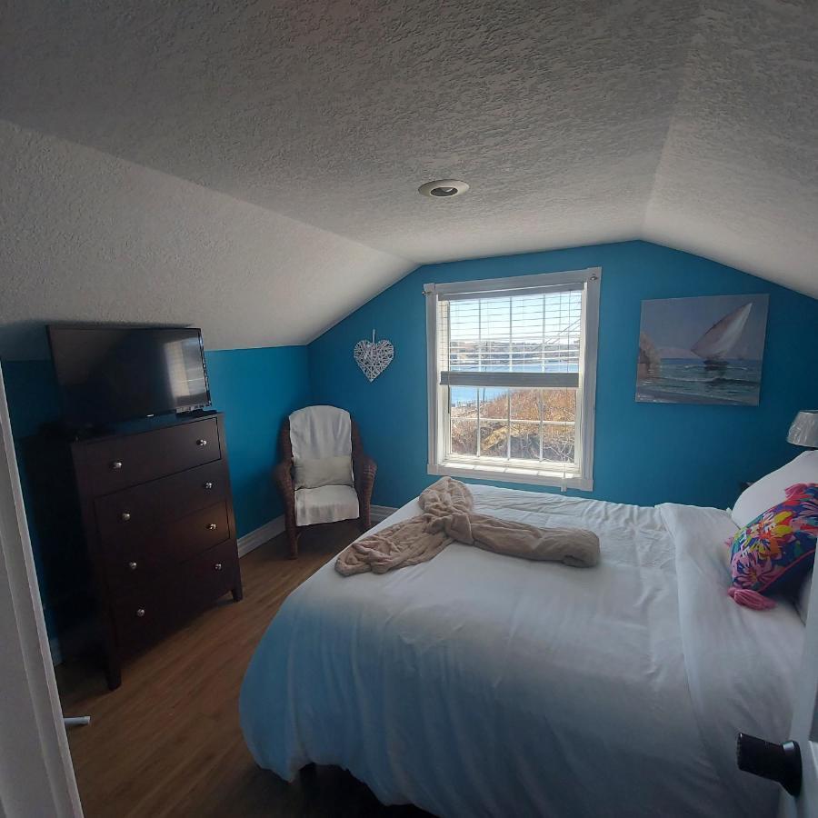 Starboard Side Guest House Шанел-Пор о Баск Екстериор снимка